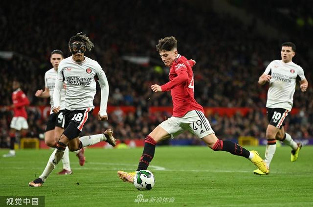 加维与女友 加维与女友